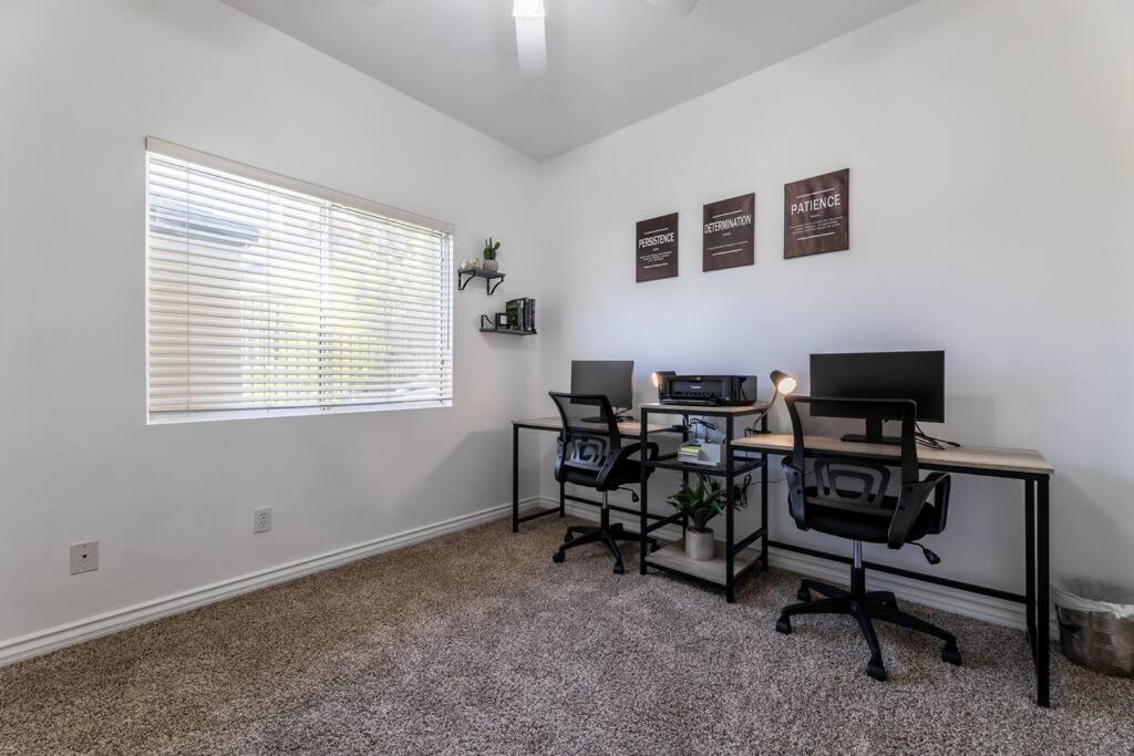 The Nest At Woodside: Lux La Getaway + Office/Spa Santa Clarita Exterior foto
