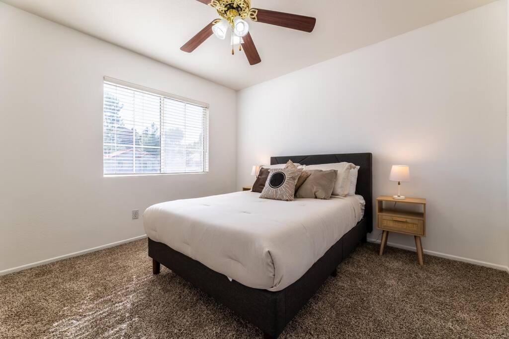 The Nest At Woodside: Lux La Getaway + Office/Spa Santa Clarita Exterior foto